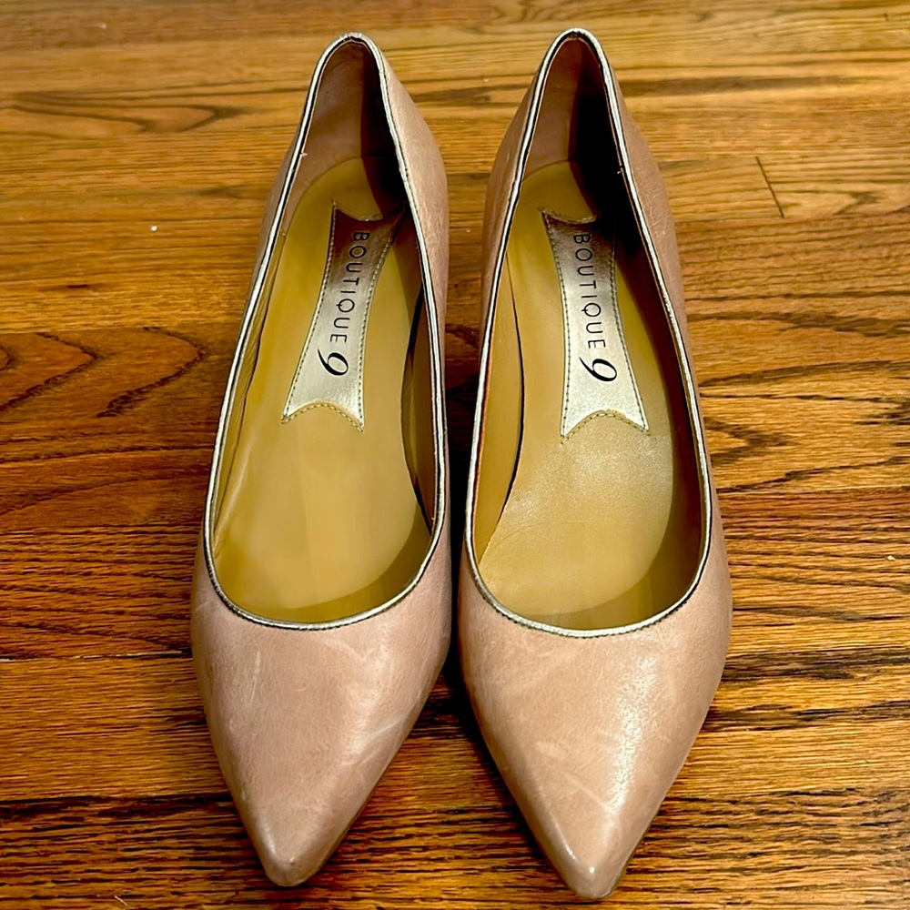 Brand new leather Boutique 9 pumps.
